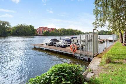 Moderne 2-Zimmer-Wohnung mit Balkon in erstklassiger Wasserlage und Blick auf die Spree 2 zimmer