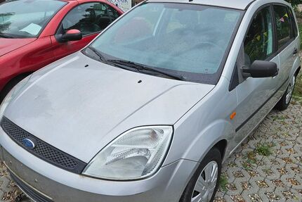 Ford Fiesta 150.000 km 1.499 &euro; Berlin 12439