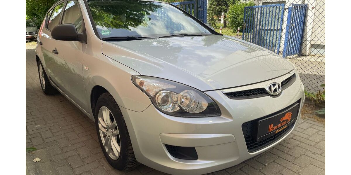 Hyundai i30 58.135 km 5.490 &euro; Berlin 12107