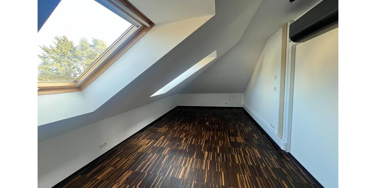 Dachgeschoßwohnung Berlin Treptow-Köpenick - 2 Zimmer, 80 m&sup2;, 1.196&euro; | Angebot:26421647