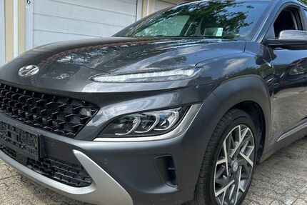 Hyundai KONA 129.000 km 13.700 &euro; Berlin 13403