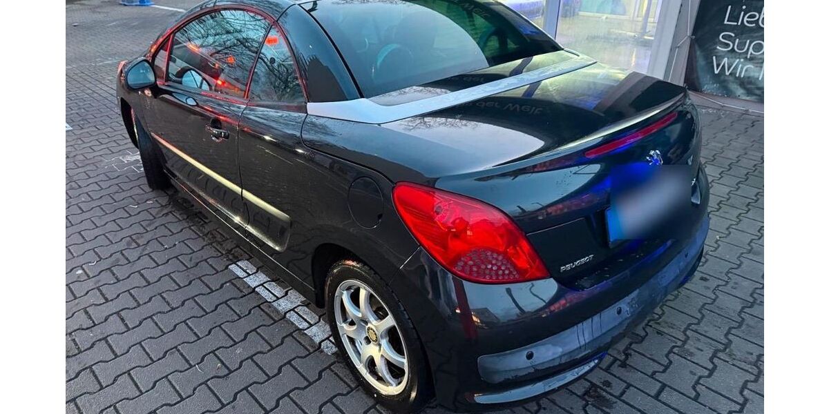 Peugeot 207 151.000 km 3.499 &euro; Potsdam 14478