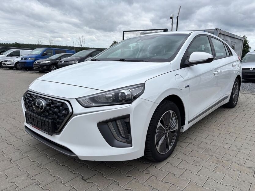 Hyundai IONIQ 97.000 km 13.999 € Wildau 15745