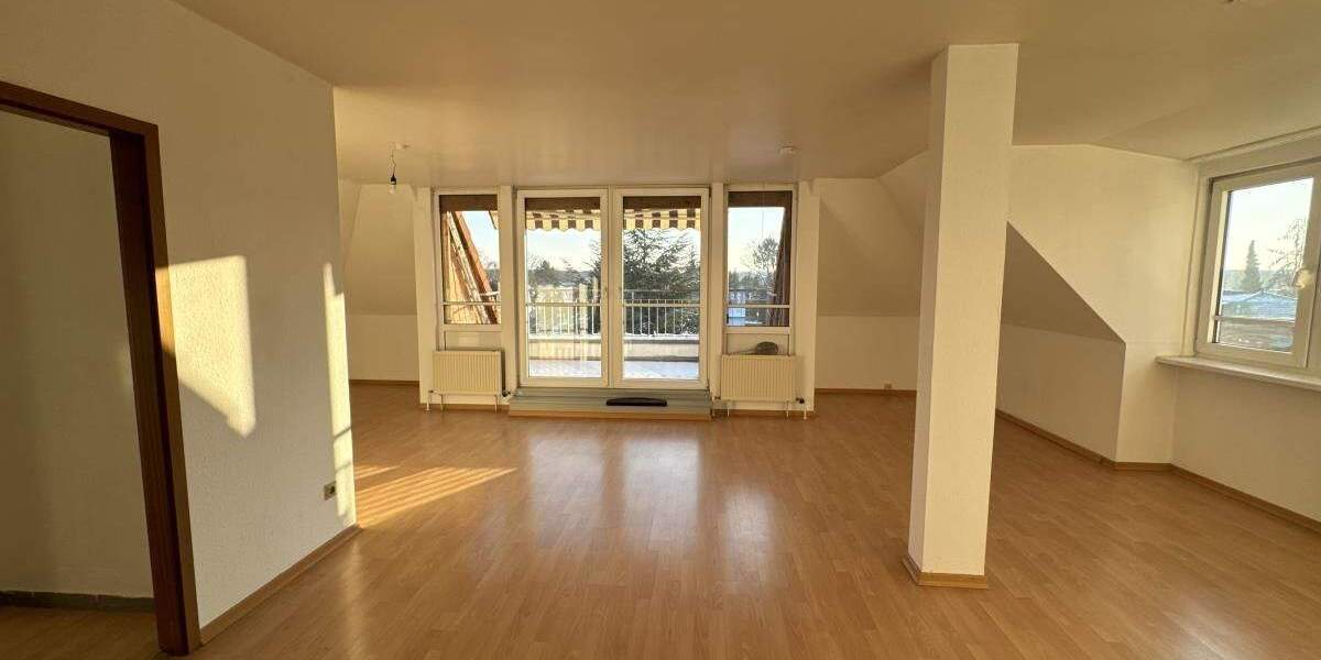 Etagenwohnung Berlin Tegel - 3 Zimmer, 104 m&sup2;, 1.450&euro; | Angebot:24802642