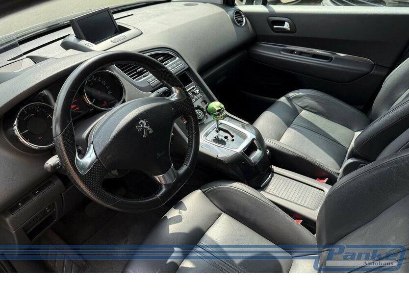 Peugeot 5008 Allure*HU-D*Pano*R-Cam*LED-T*Video*SHZ* 119.822 km 10.990 € Berlin 13187