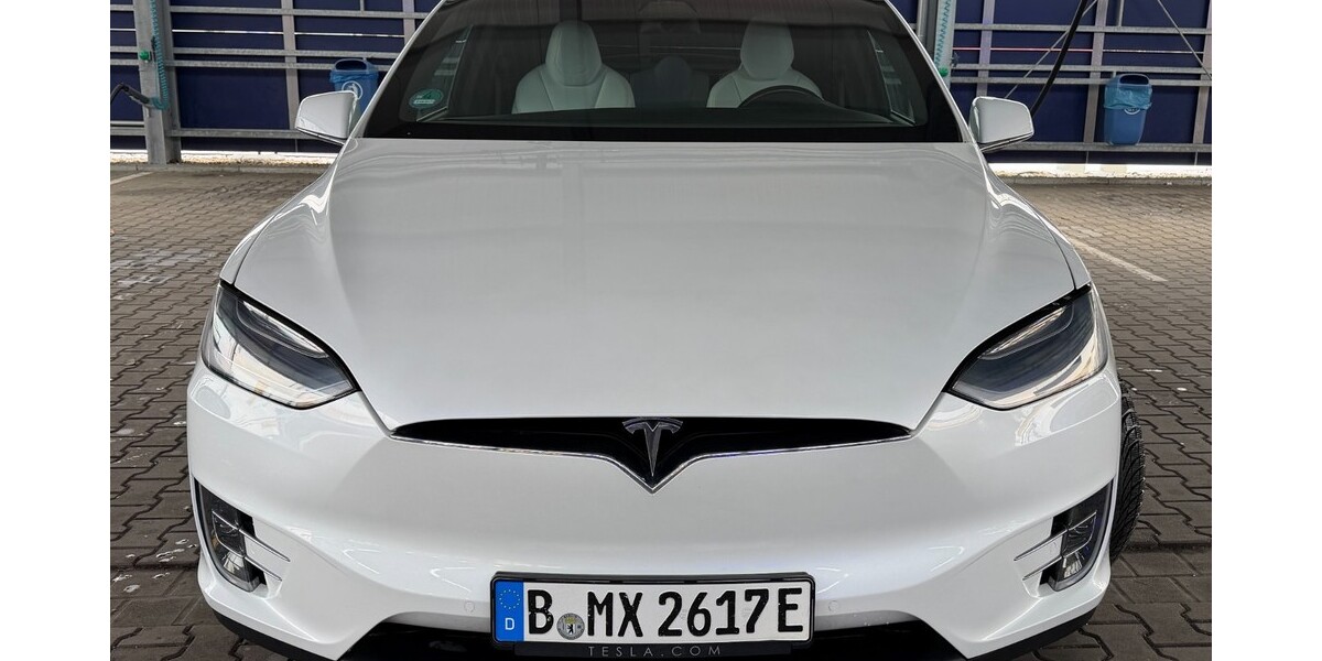 Tesla Model X 153.000 km 39.999 &euro; Berlin 10178