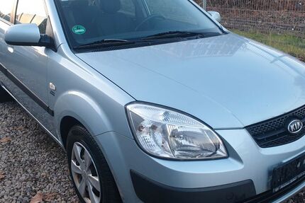 Kia Rio 274.265 km 1.399 &euro; Berlin 12055