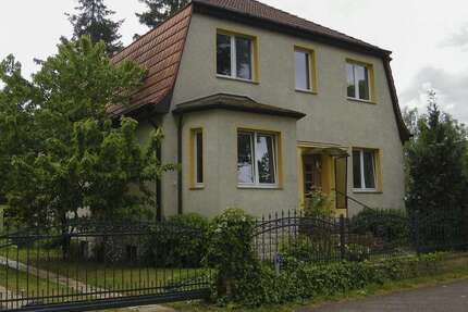 Haus Neuenhagen bei Berlin - 11 Zimmer, 280 m&sup2;, 930.000&euro; | Angebot:26552874