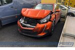 Peugeot 2008 1.2 PureTech 100 Active Pack*Unfall* 21.200 km 4.950 &euro; Berlin 13187