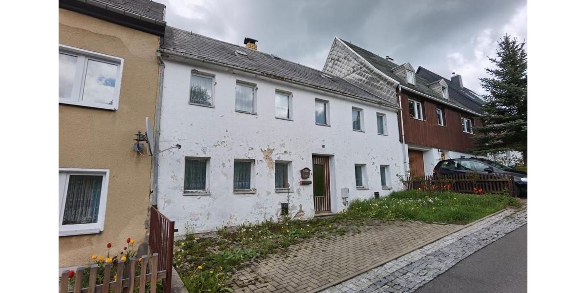 Reihenhaus - 6 Zimmer, 150 m&sup2;, 89.000&euro; | Angebot:27096222
