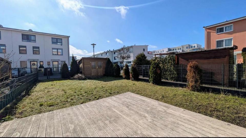 Reihenhaus Berlin Spandau - 4.5 Zimmer, 120 m&sup2;, 680.000&euro; | Angebot:26950543