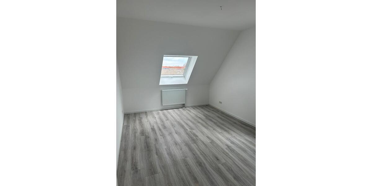 Dachgeschoßwohnung Blankenfelde-Mahlow Groß Kienitz - 3 Zimmer, 81 m&sup2;, 1.350&euro; | Angebot:25922991