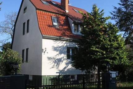 Haus Berlin Lichtenrade - 7 Zimmer, 130 m&sup2;, 985.000&euro; | Angebot:25756997