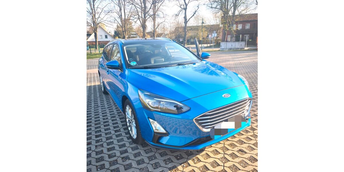 Ford Focus 49.000 km 17.900 &euro; Rüdnitz 16321