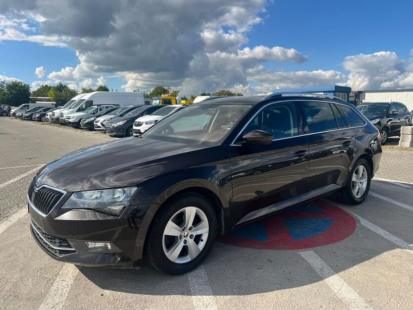 Skoda Superb 167.144 km 12.499 € Mittenwalde 15749