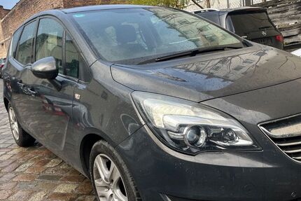 Opel Meriva 141.000 km 6.399 &euro; Berlin 13359