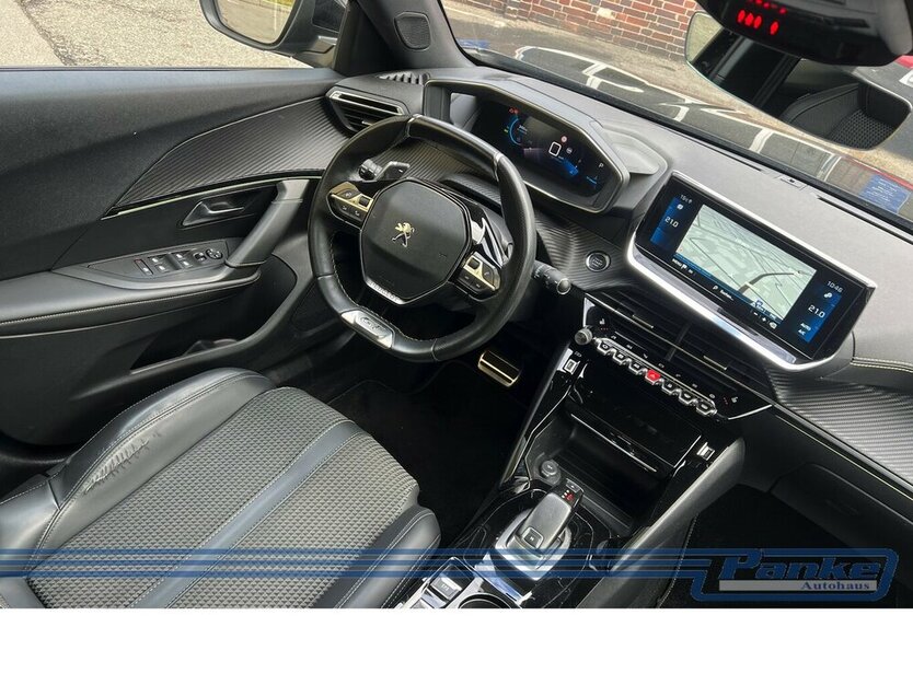 Peugeot 2008 GT 155 EAT8*Pano*LED*360°*TotWinkel*NAV* 36.726 km 20.990 € Berlin 13187