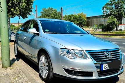 VW Passat 48.000 km 10.999 &euro; Berlin 12353