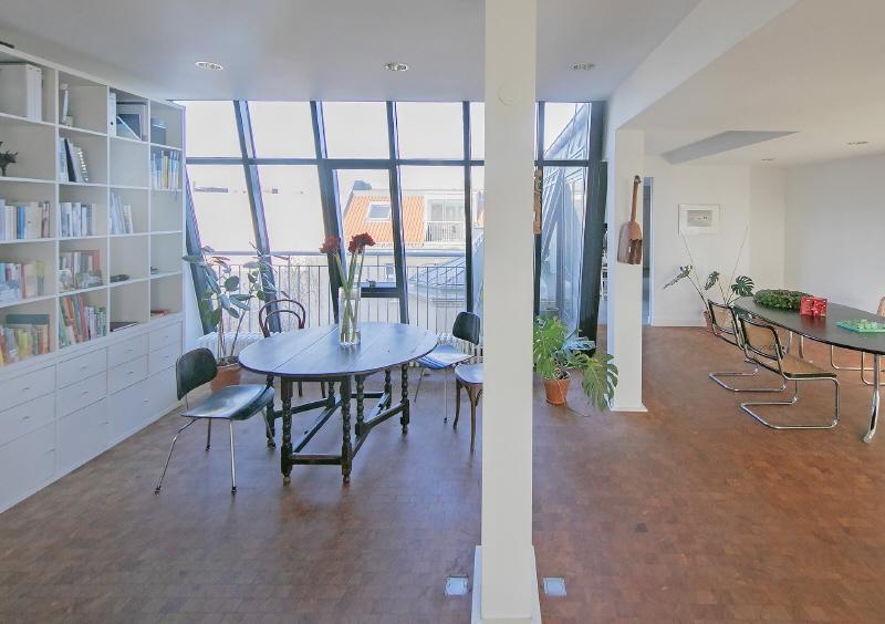 Dachgeschoßwohnung Berlin Charlottenburg-Wilmersdorf - 4 Zimmer, 222 m&sup2;, 4.000&euro; | Angebot:25900889