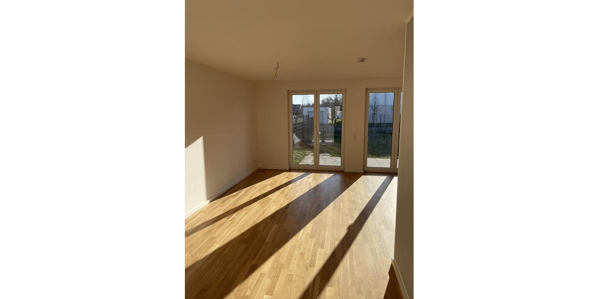 Doppelhaushälfte Schöneiche bei Berlin - 6 Zimmer, 140 m&sup2;, 2.500&euro; | Angebot:23971007