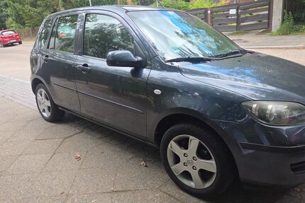 Mazda 2 147.000 km 1.000 &euro; BERLIN 13355