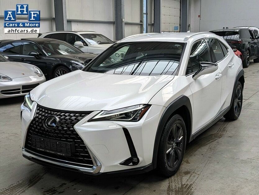 Lexus UX 59.393 km 18.990 € Zossen 15806