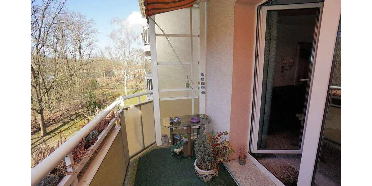 Etagenwohnung Potsdam Waldstadt I - 4 Zimmer, 70 m&sup2;, 220.000&euro; | Angebot:25837390