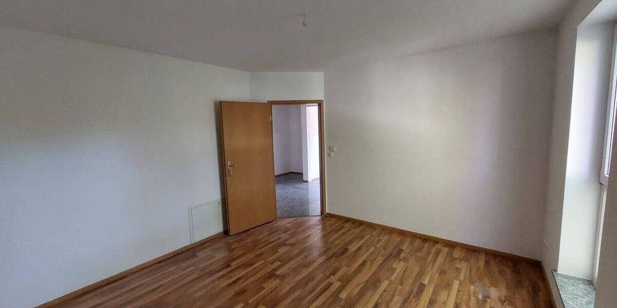 Etagenwohnung Falkensee - 2 Zimmer, 70 m&sup2;, 1.150&euro; | Angebot:26657100