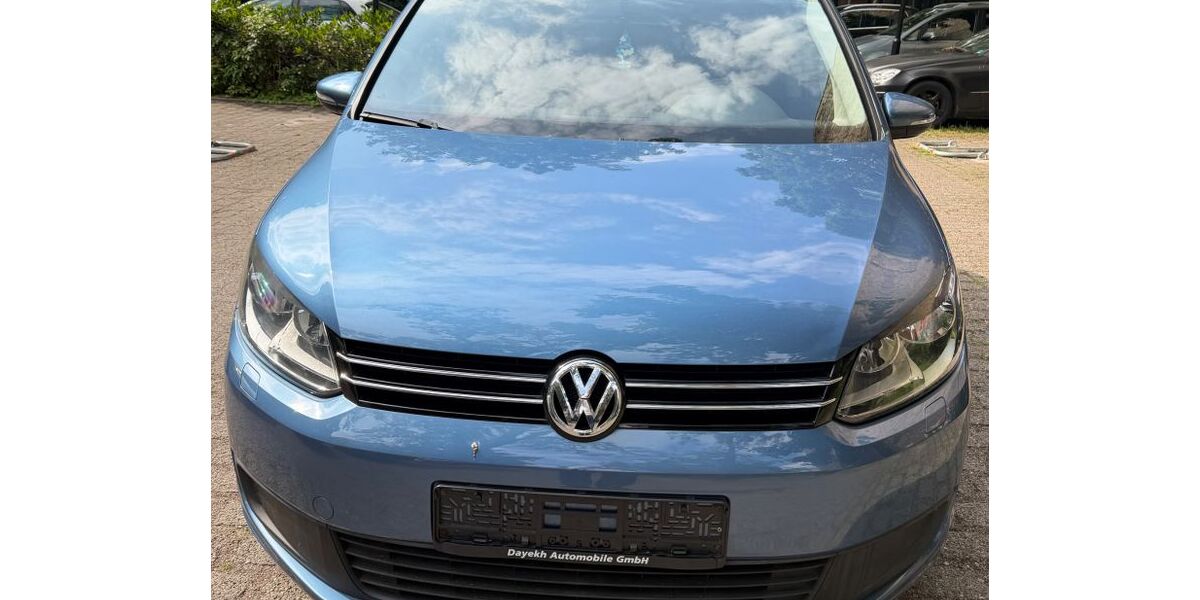 VW Touran 141.552 km 5.490 &euro; Berlin 13357