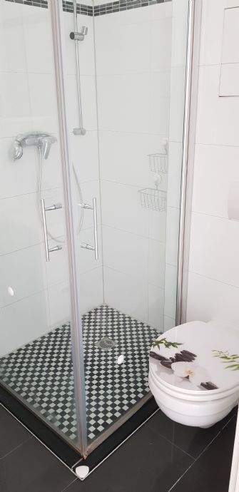Teilmöblierte Wohnung mit EBK und BALKON in Berlin (Bohnsdorf)