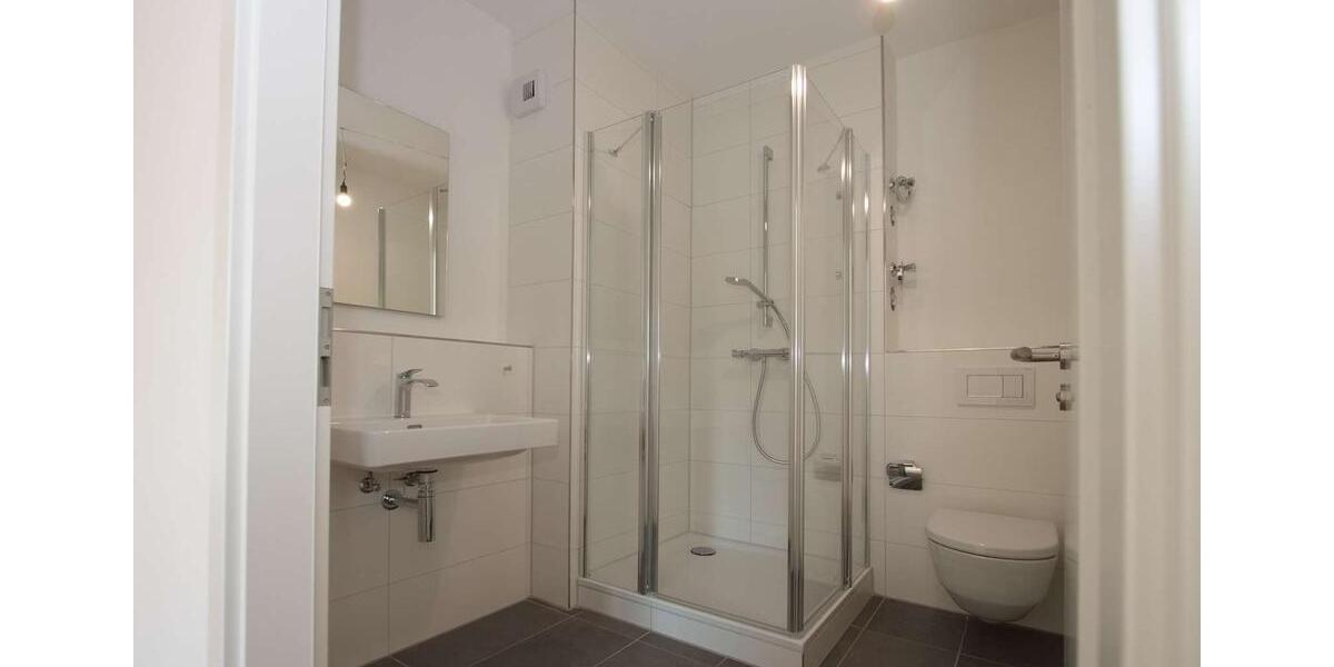 Etagenwohnung Berlin Lichtenberg - 4 Zimmer, 110 m&sup2;, 2.490&euro; | Angebot:26366375