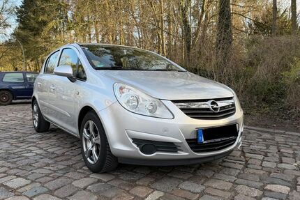 Opel Corsa 113.000 km 3.000 &euro; Berlin 13351