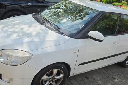 Skoda Fabia 95.000 km 3.250 &euro; Berlin 13469