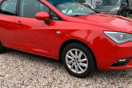 Seat Ibiza 92.500 km 8.490 &euro; Berlin-Spandau 13597