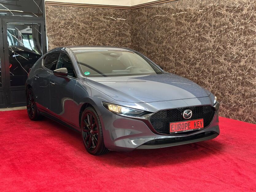 Mazda 3 8.120 km 25.900 € Eichwalde 15732