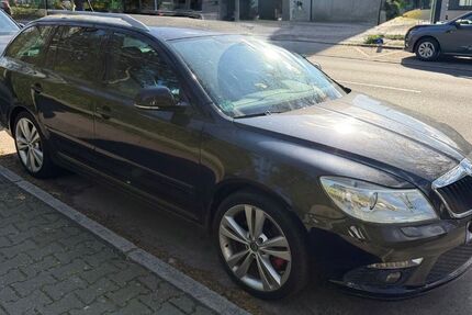 Skoda Octavia 146.592 km 8.000 &euro; Berlin 12045