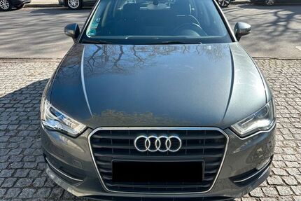 Audi A3 216.978 km 9.600 &euro; Berlin 10777