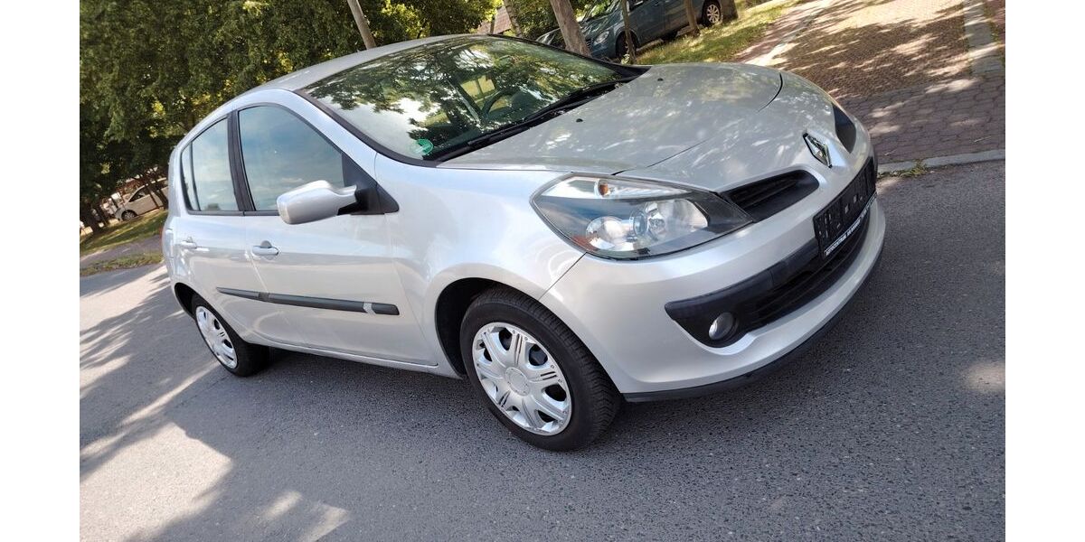 Renault Clio 125.000 km 2.290 &euro; Berlin 14193