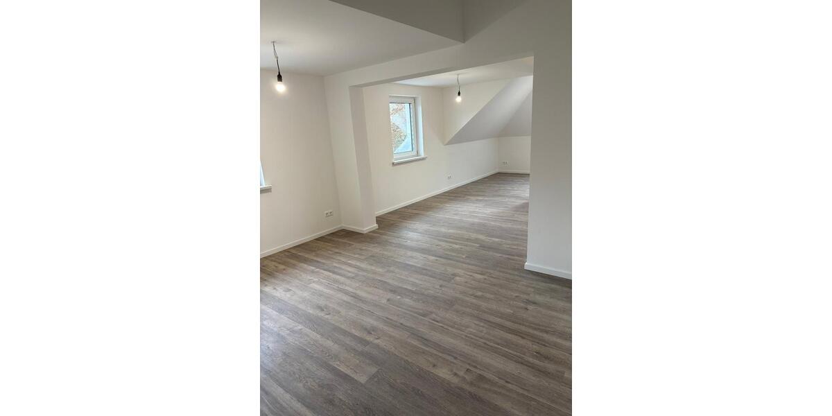 Dachgeschoßwohnung Berlin Reinickendorf - 2 Zimmer, 70 m&sup2;, 1.245&euro; | Angebot:26618728