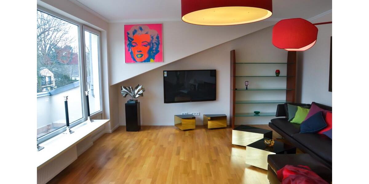 Dachgeschoßwohnung Berlin Charlottenburg-Wilmersdorf - 3 Zimmer, 140 m&sup2;, 2.100&euro; | Angebot:26564450