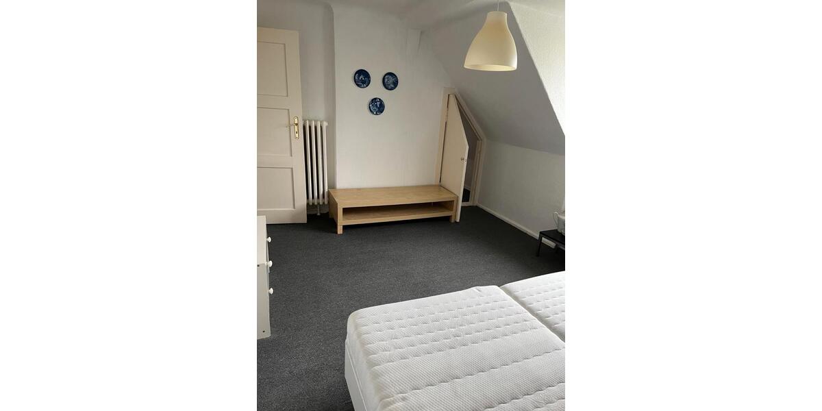 Dachgeschoßwohnung Berlin Neukölln - 2 Zimmer, 65 m&sup2;, 880&euro; | Angebot:26660694