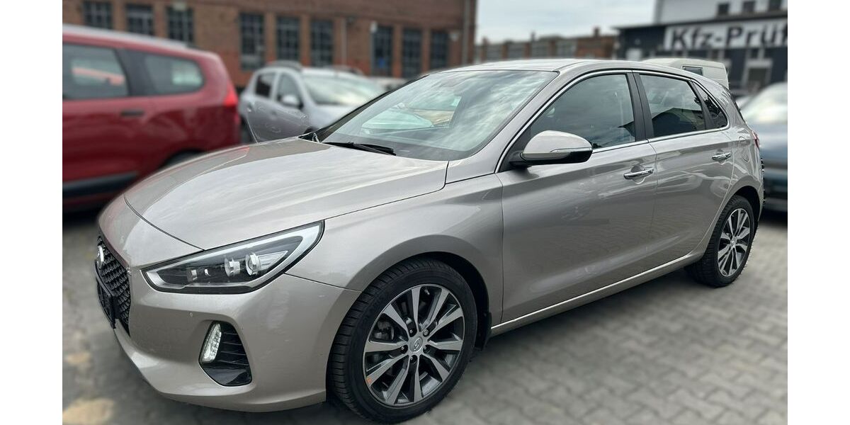 Hyundai i30 38.000 km 14.950 &euro; Berlin-Spandau 13585