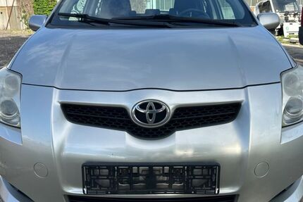 Toyota Auris 210.000 km 3.250 &euro; Berlin 13053