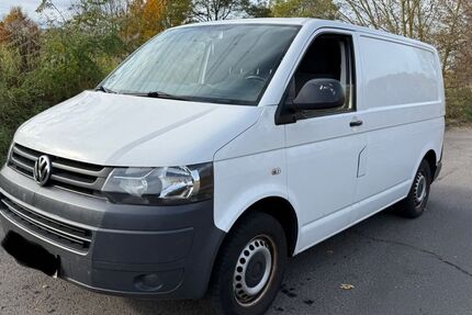 VW T5 Transporter 213.000 km 9.500 € Berlin 13125