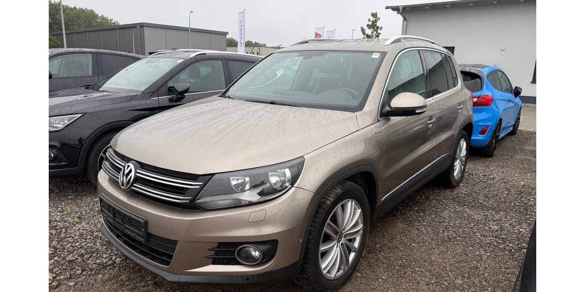VW Tiguan Sport & Style Panorama BM -T Navi 1.Hand 95.150 km 12.500 &euro; Berlin 10247
