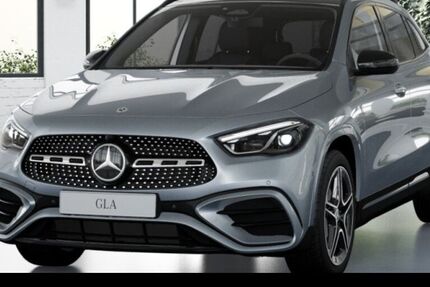 Mercedes-Benz GLA 200 9.900 km 45.990 &euro; Berlin 10587