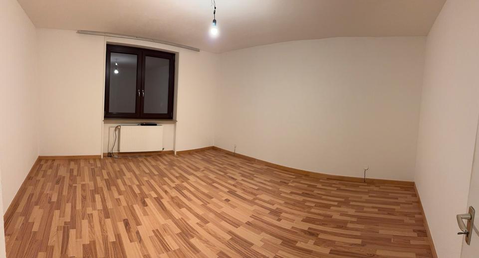 Freistehendes Haus mit ca. 200 m², Garten & Parkplatz 7 zimmer