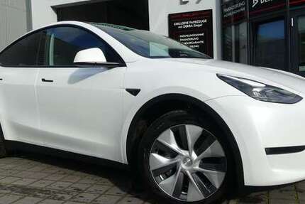 Tesla Model Y 21.312 km 39.800 € Berlin 13156