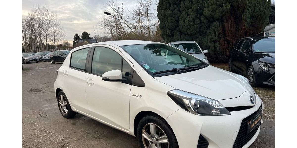 Toyota Yaris 120.100 km 8.490 &euro; Berlin 13127