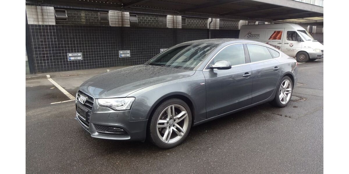 Audi A5 141.000 km 9.900 &euro; Berlin 12249